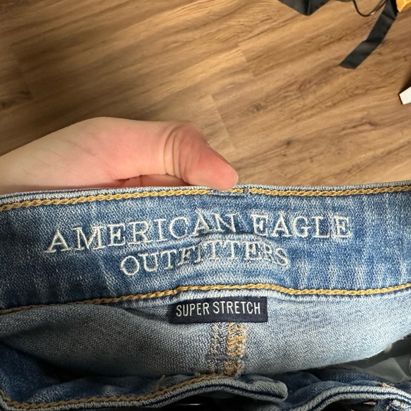 American Eagle Jean - Picture 3 of 4